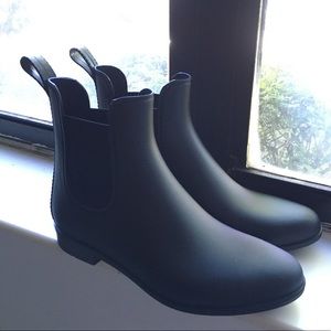 *RE-LIST* Merona (Target) Rubber Chelsea boots